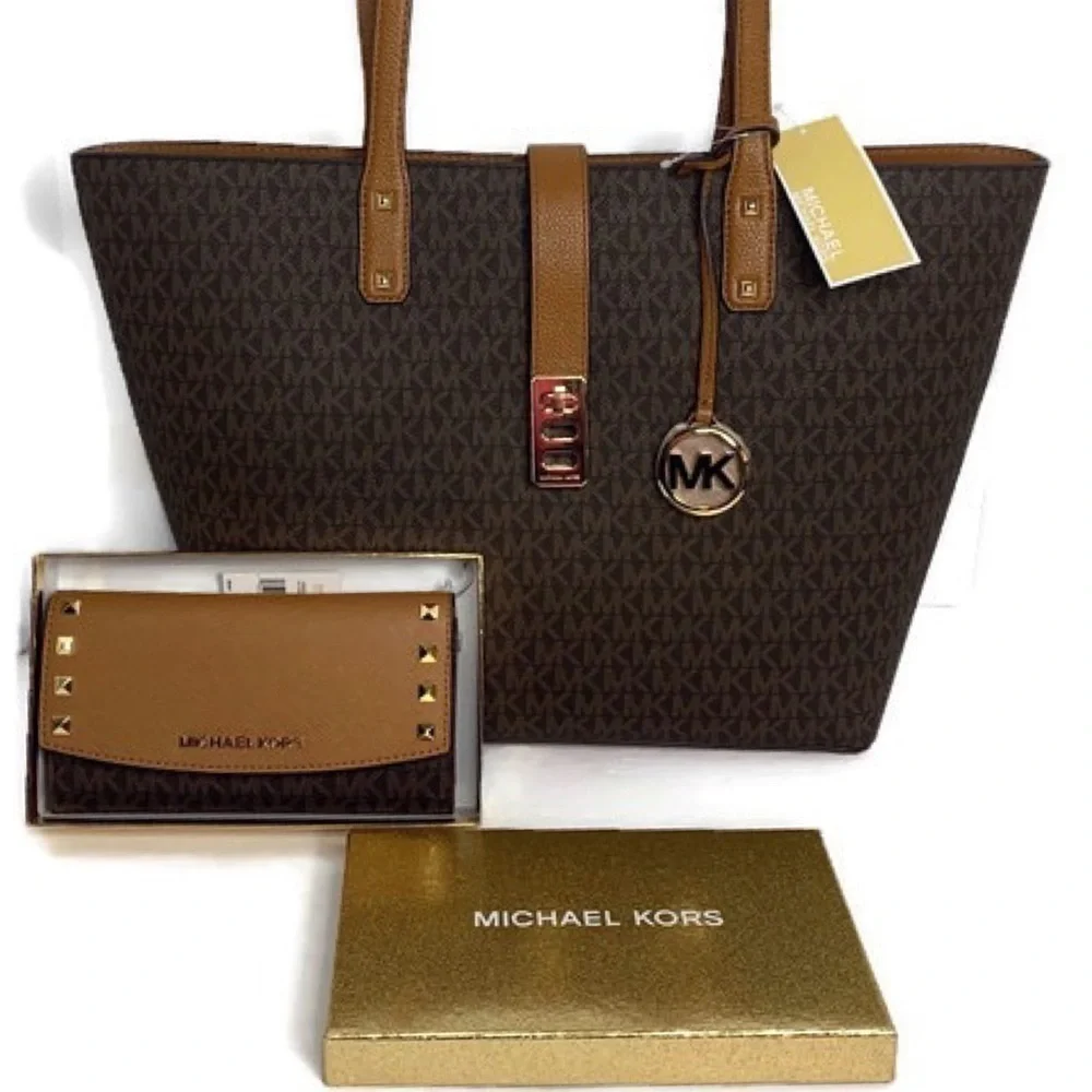 Michael Kors MK Signature Brown Leather Bag Wallet